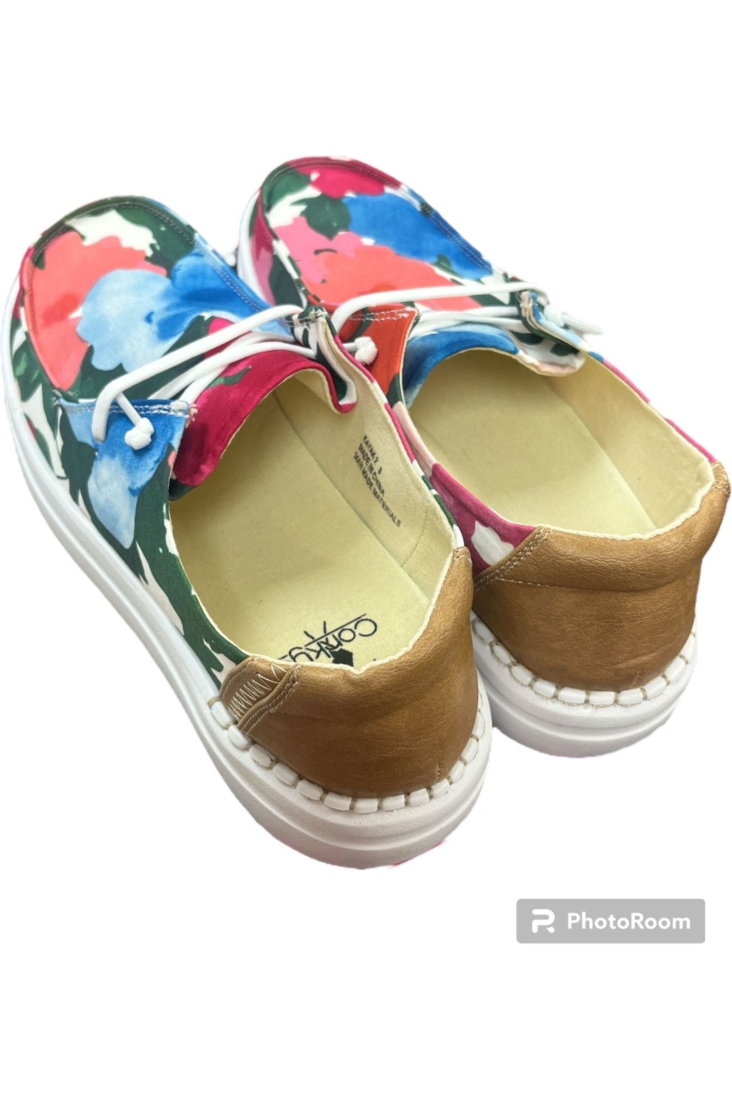 Corky’s Kayak 2 - Floral Shoe