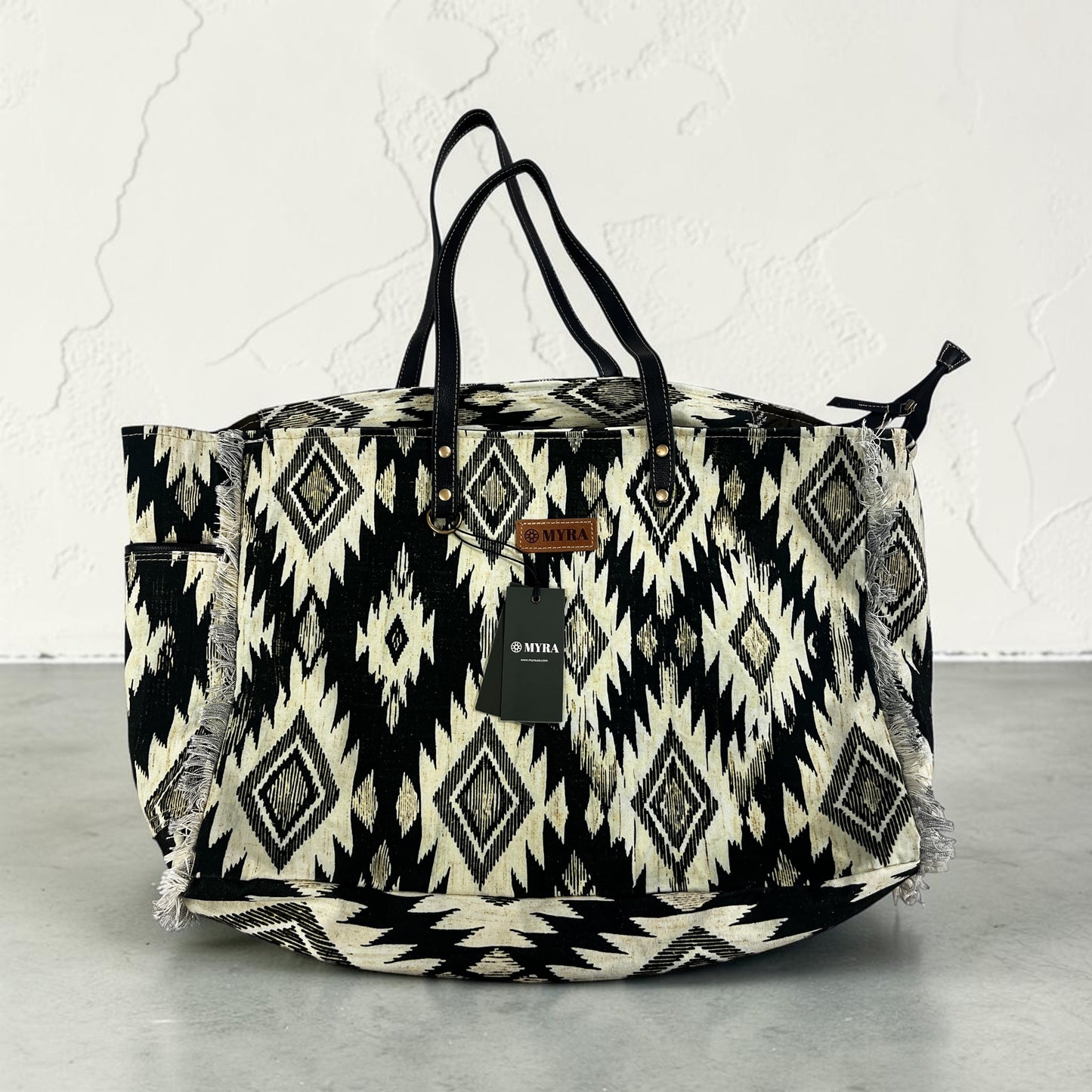 Myra Tribal Spirit Adventure Weekender Bag-S10892