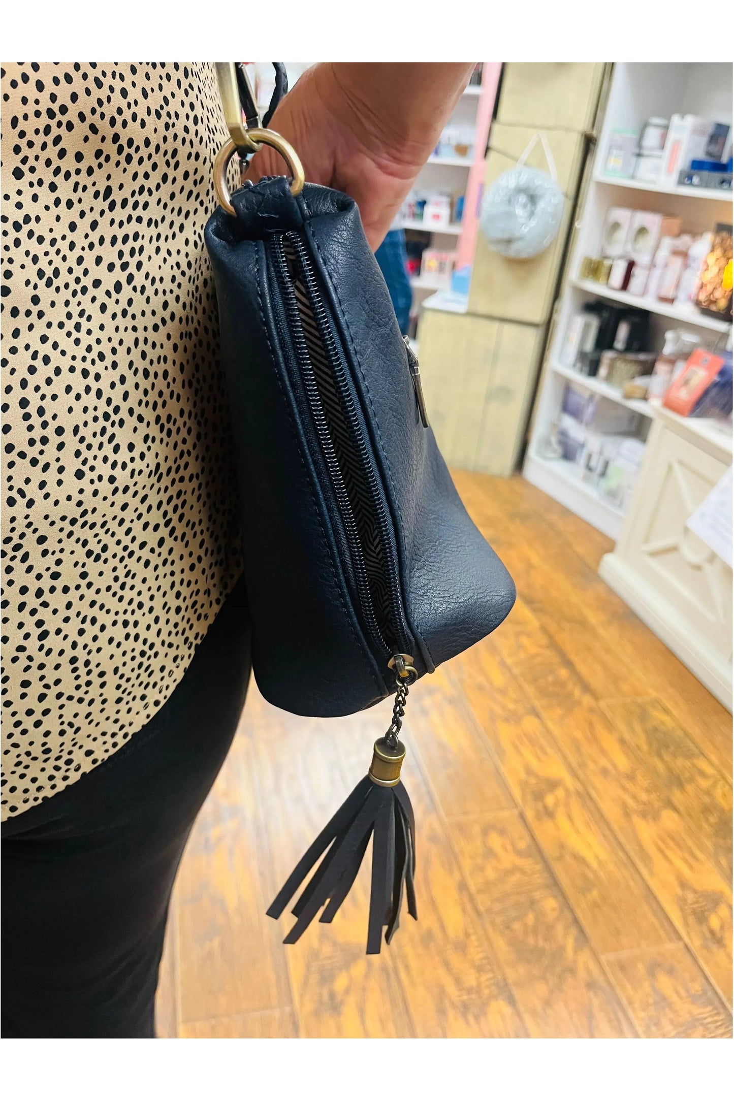 Jen & Co Dylan Crossbody - Conceal Carry