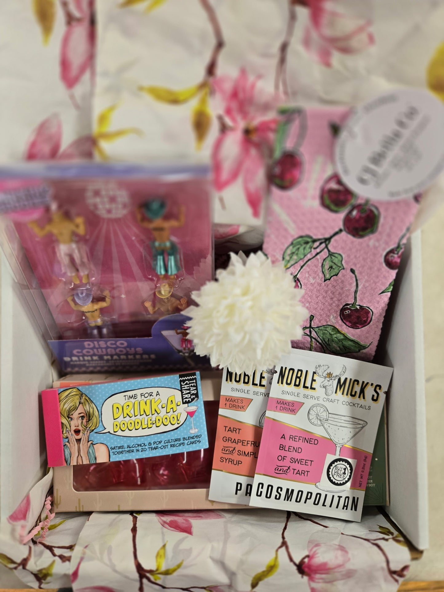 Pinks & Drinks Gift Box