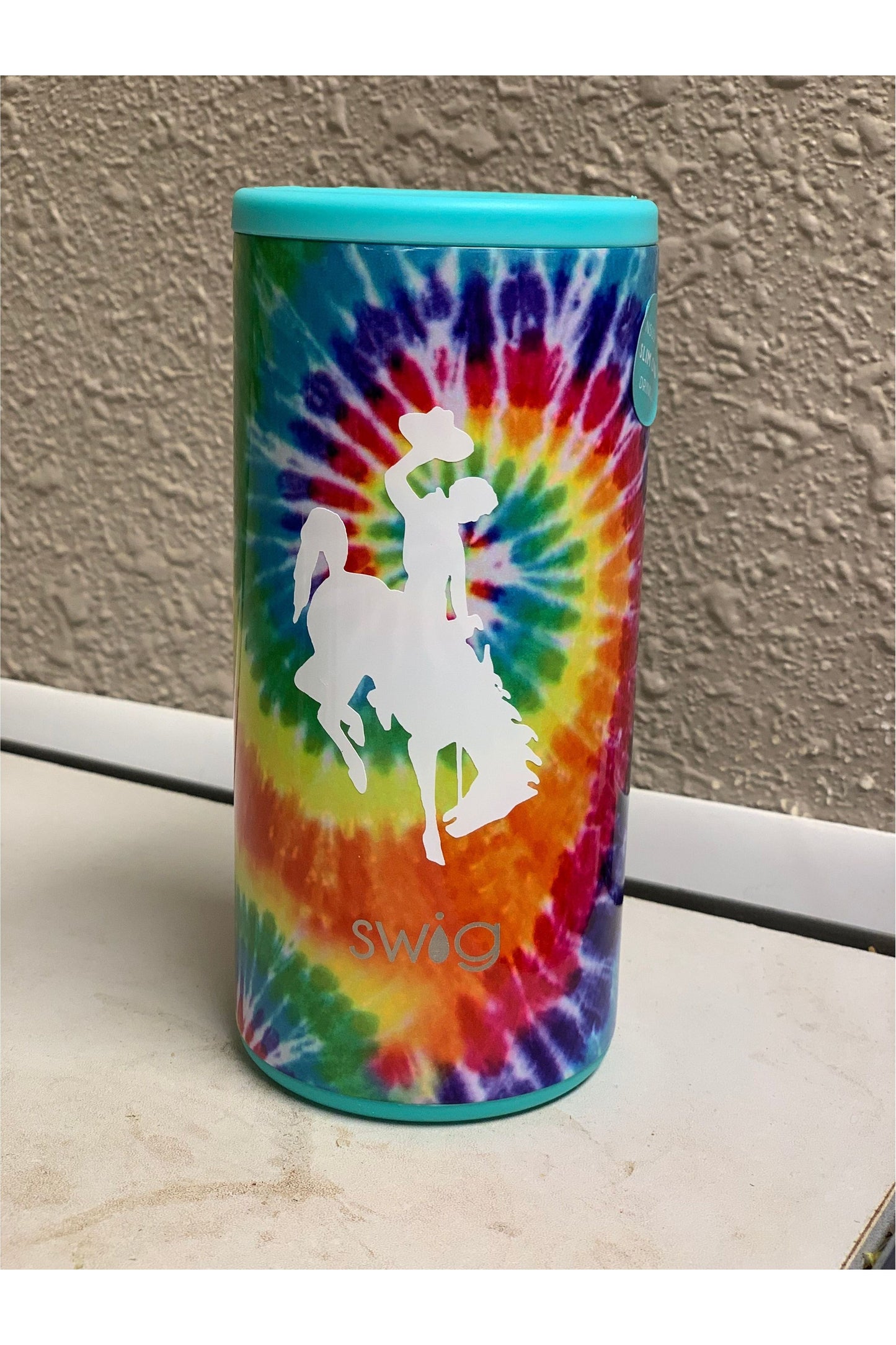 SWIG Skinny Can Cooler