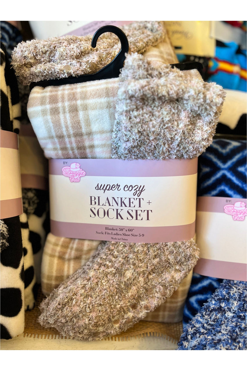 Super Cozy Blanket & Sock Set Simply Creative Flowers, Fashion & Gifts