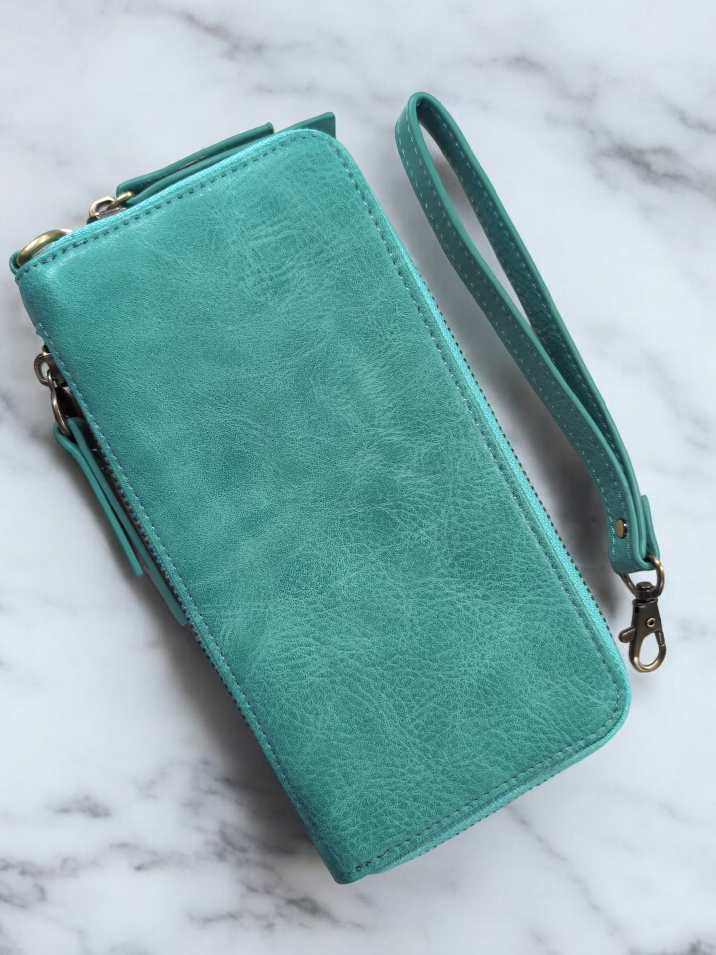 Chloe Zippered Wallet w/ Wristlet