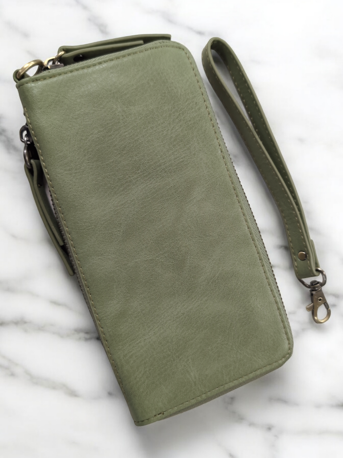 Chloe Zippered Wallet w/ Wristlet