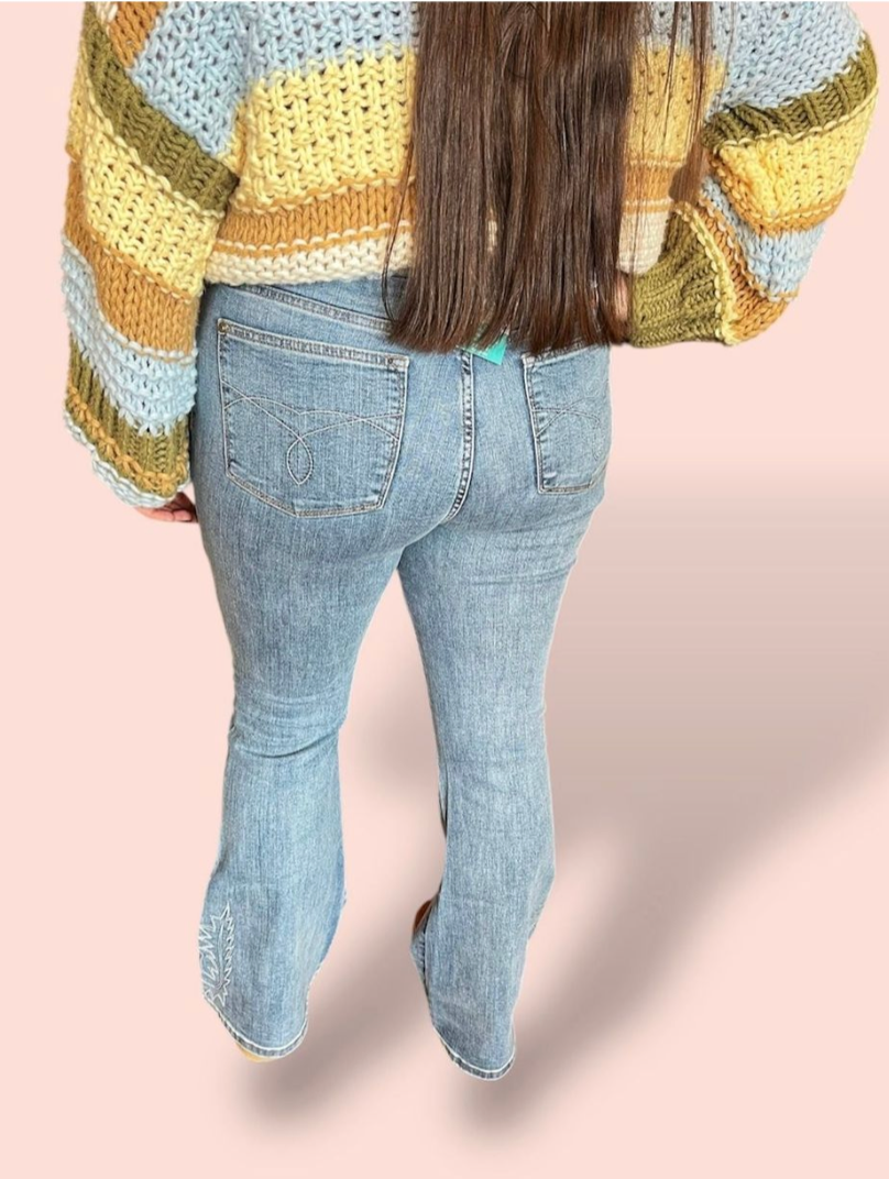 Judy Blue Highwaist WESTERN Embroidered  Flare Jeans