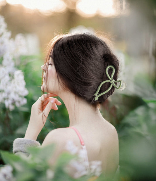 Crush™ Very Demure Bow Hair Clip