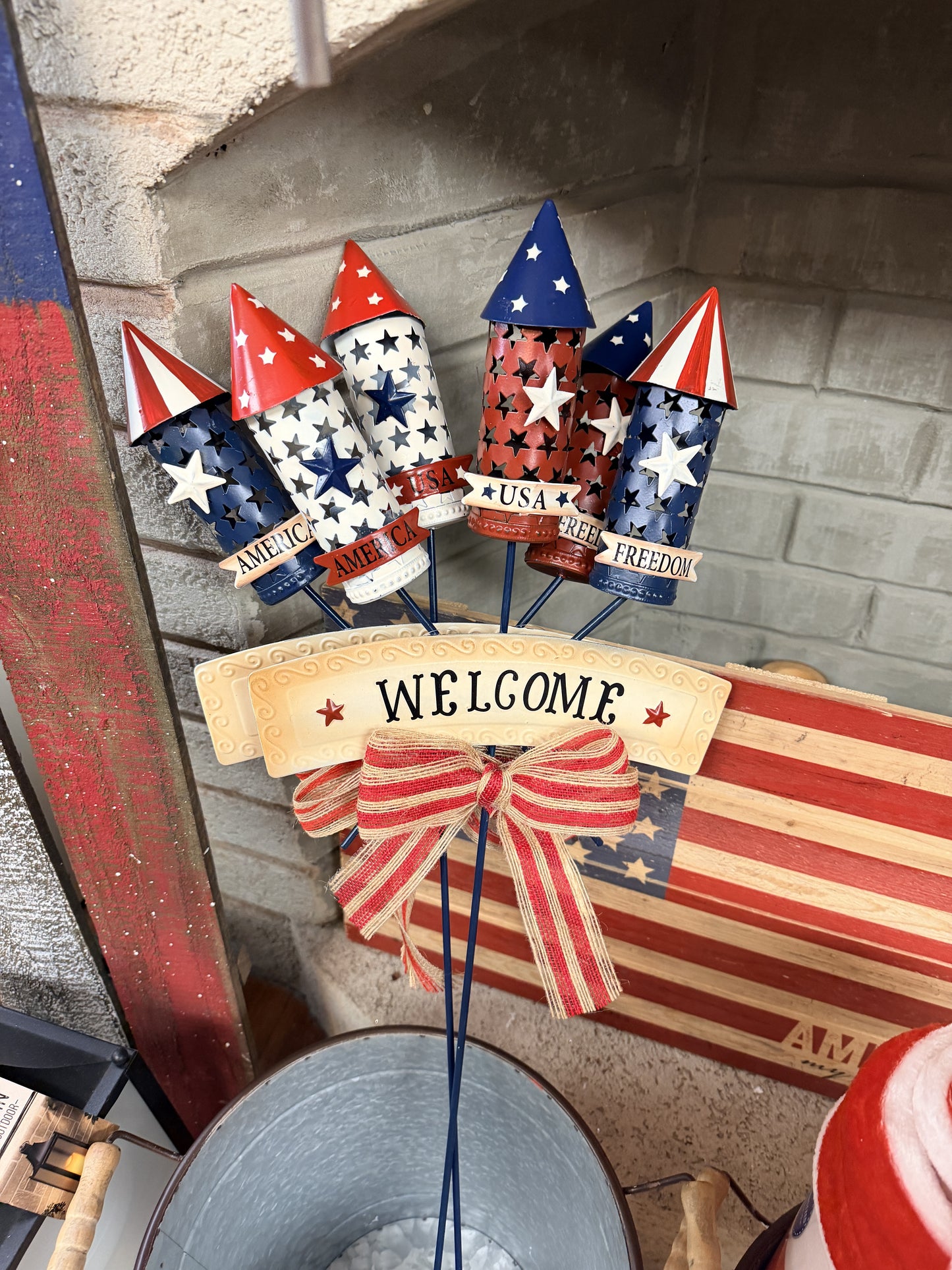 Metal Americana Fireworks yard stake
